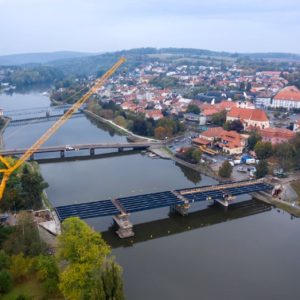 Vltavu překlene v Týně nový most